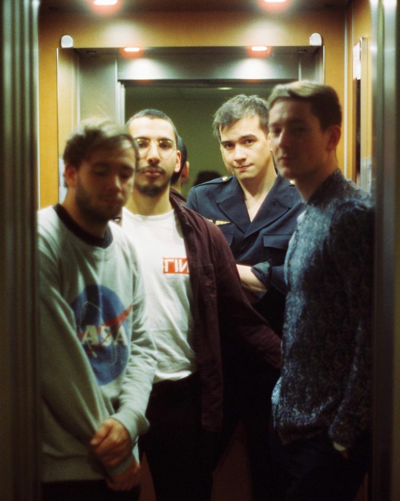 Berling Berlin, le groupe d'Indie Pop/Rock & Cold Wave dans l'ascenceur